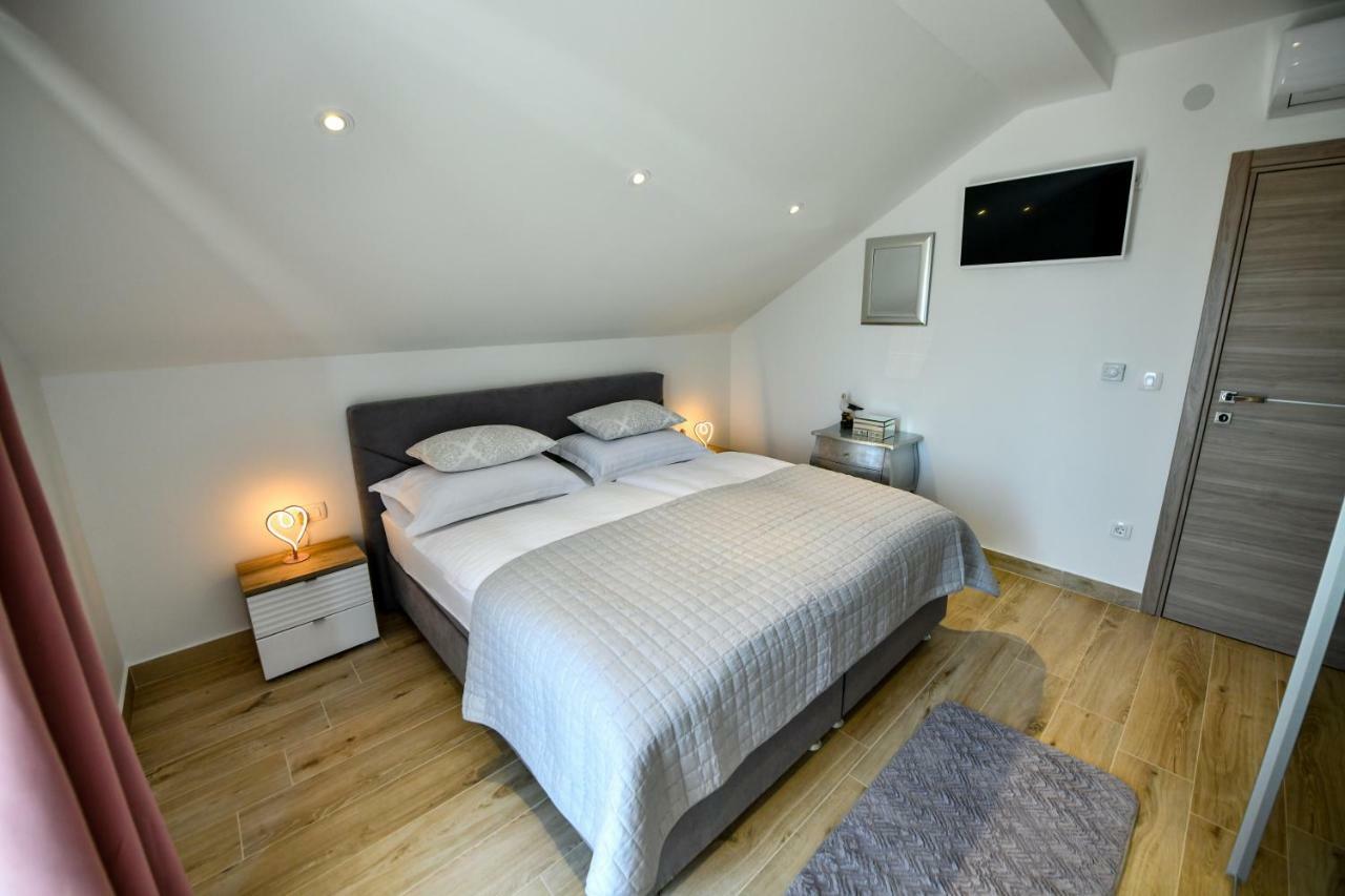 Cambi Lux Apartment Otok  ภายนอก รูปภาพ