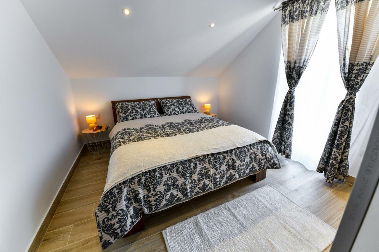 Cambi Lux Apartment Otok  ภายนอก รูปภาพ