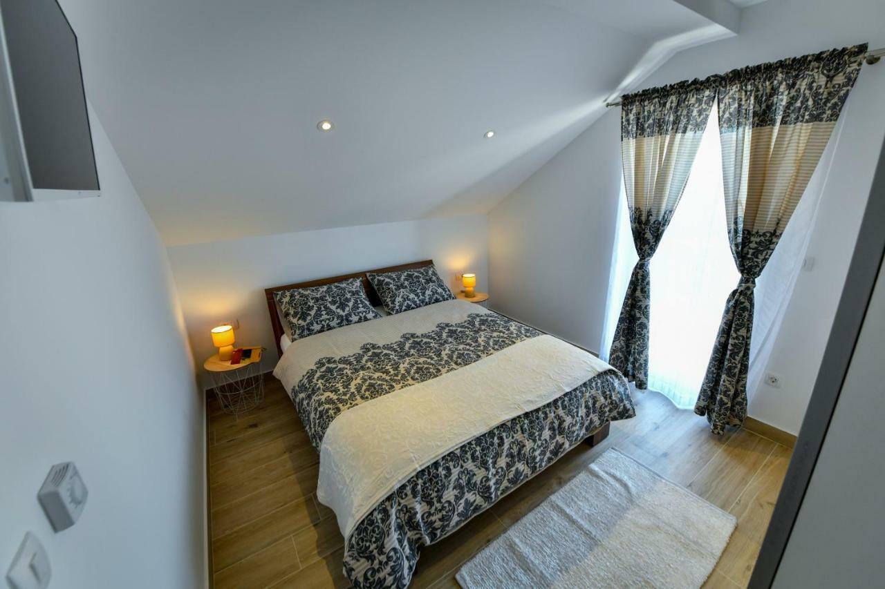 Cambi Lux Apartment Otok  ภายนอก รูปภาพ