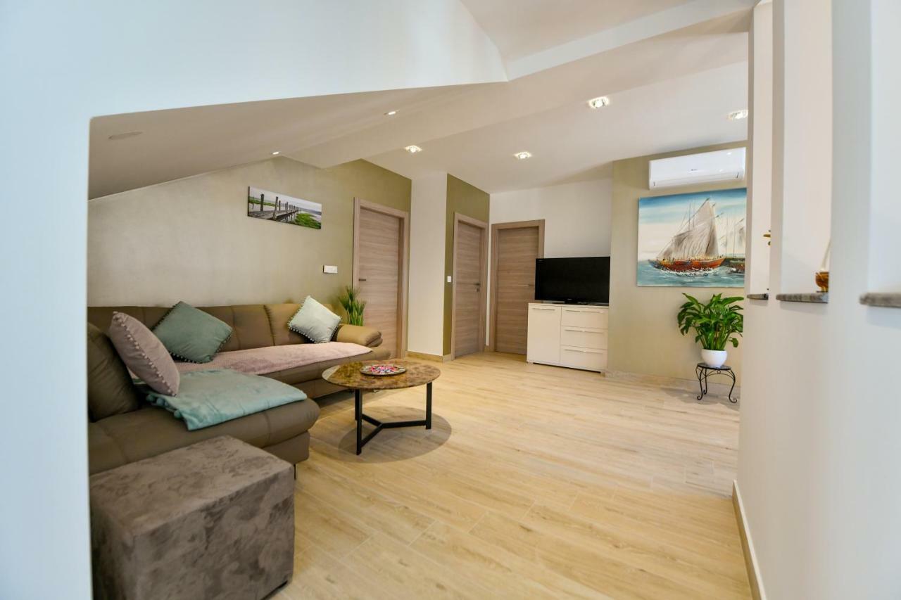 Cambi Lux Apartment Otok  ภายนอก รูปภาพ
