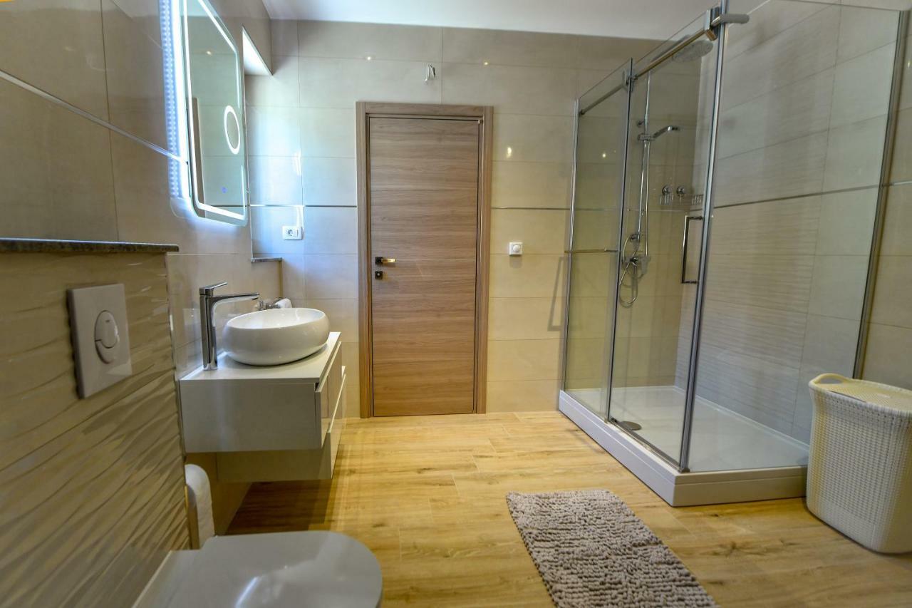 Cambi Lux Apartment Otok  ภายนอก รูปภาพ
