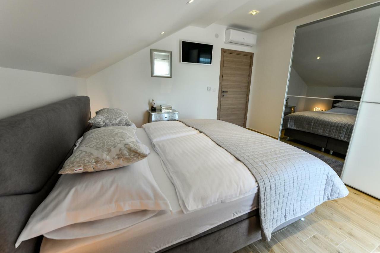 Cambi Lux Apartment Otok  ภายนอก รูปภาพ
