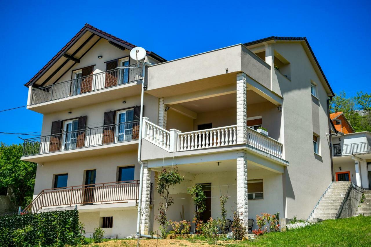 Cambi Lux Apartment Otok  ภายนอก รูปภาพ