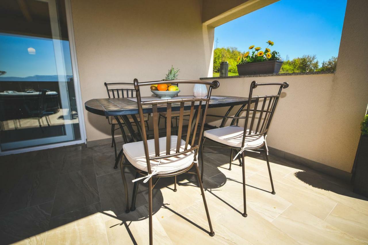 Cambi Lux Apartment Otok  ภายนอก รูปภาพ